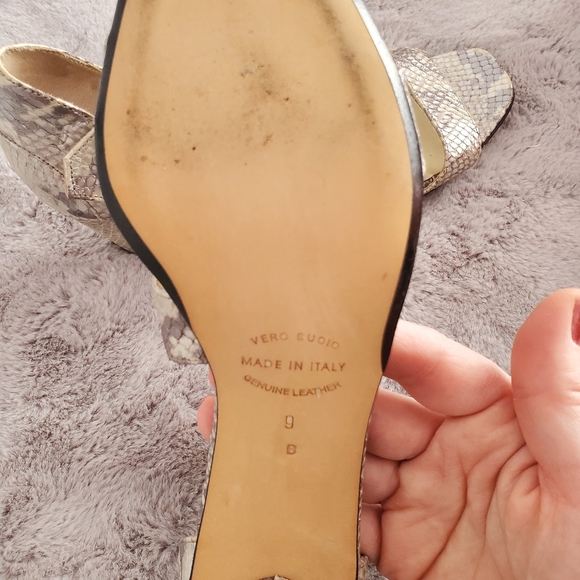 Just Capucci low heel sandals - Picture 4 of 4